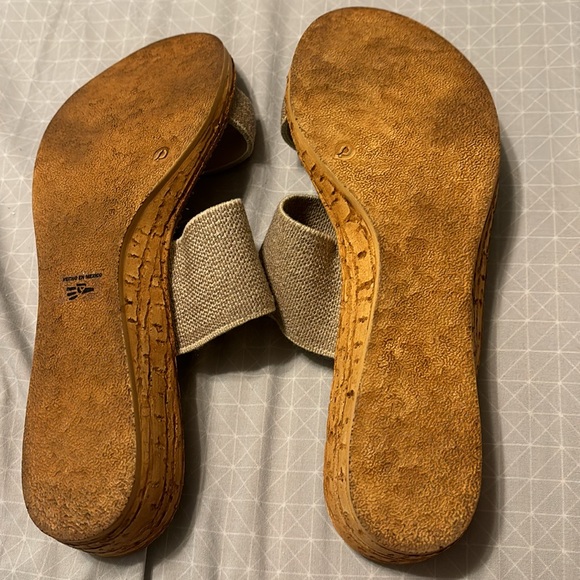 Charleston brand wedges. Size 9. Good Used Condition.  Lots of life left! - Picture 2 of 4